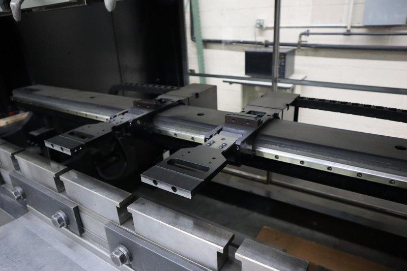 Amada HG 8025 CNC Hydraulic Press Brake, 88 Ton x 102.4", AMNC 3i Controls, Down-Acting, Curtains -New 2016