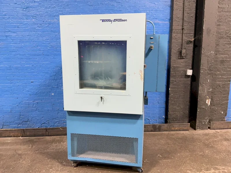 TENNEY ENGINEERING INC 14 CUBIC FT ENVIRONMENTAL TEMPERATURE AND HUMIDITY TEST CHAMBER  -  T14RC