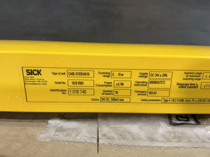 SICK 19 M SCANNING RANGE SAFETY LIGHT CURTAIN SENDER  -  C40S-0703DA010