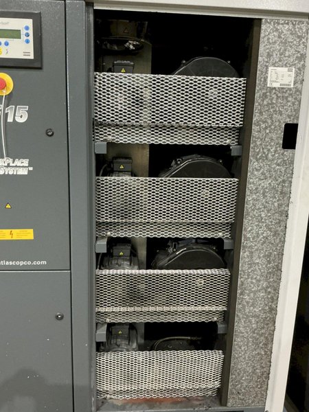 2005 20 HP ATLAS COPCO MODEL #SF15 ROTARY SCREW AIR COMPRESSOR : YOBRO #25157