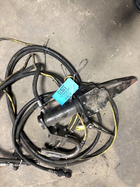 UNKNOWN MFG FOUNDRY CASTING WEDGE