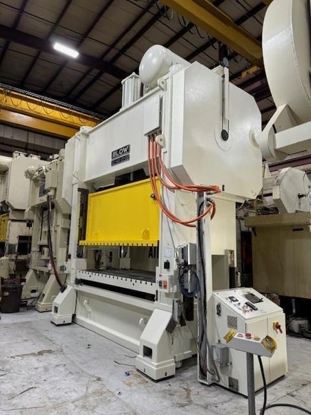 400-ton Blow Press #SC2-400-120-60 Straight Side Mechanical Metal Stamping Press For Sale, Year 2005