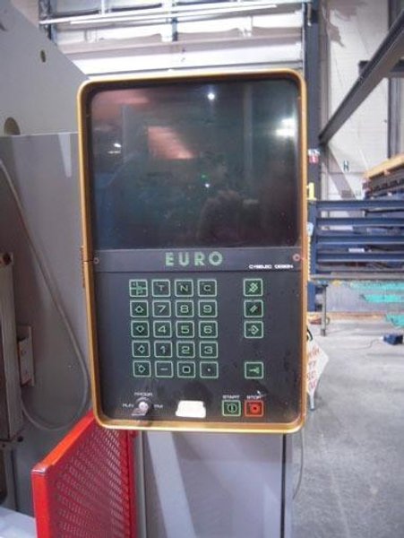 Beyeler - 65 ton x 2500 mm CNC