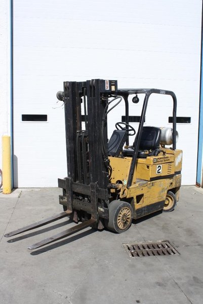 5,000 LB CATERPILLAR FORKLIFT: STOCK #64297
