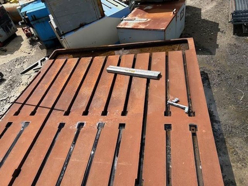 98" x 330" Long T-Slotted Table