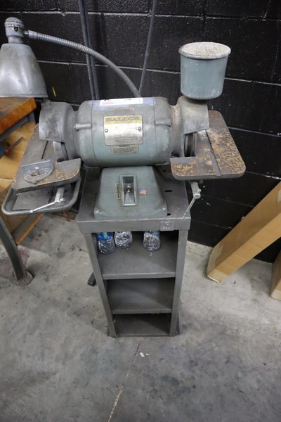 Baldor 532 Double End Carbide Tool Grinder, 6" Wheels, Pedestal Base, Tilting Work Tables, 1/2 HP- Auction Item