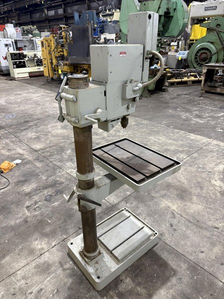 25" SOLBERGA GEARED HEAD SINGLE SPINDLE DRILL PRESS: YOBRO #25985