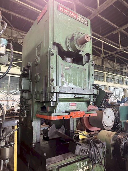 150 TON NIAGARA MODEL #E-150 OBI PRESS, 2.5" STROKE: STOCK #13324