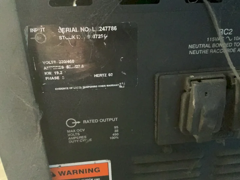 MILLER 450 A WELDER   -  INVISION 456MP