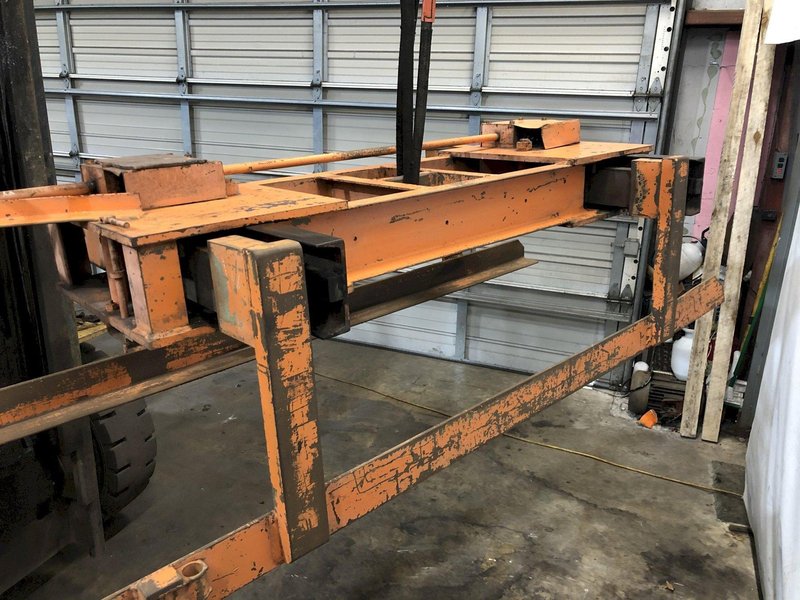 6000 LB X 84" S 30-64" WIDE BUSHMAN ADJUSTABLE SHEET LIFTER STOCK#3531