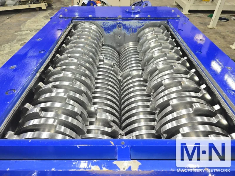 60 HP SHRED-TECH MODEL STQ-50E 4 SHAFT SHREDDER MFG 2015
