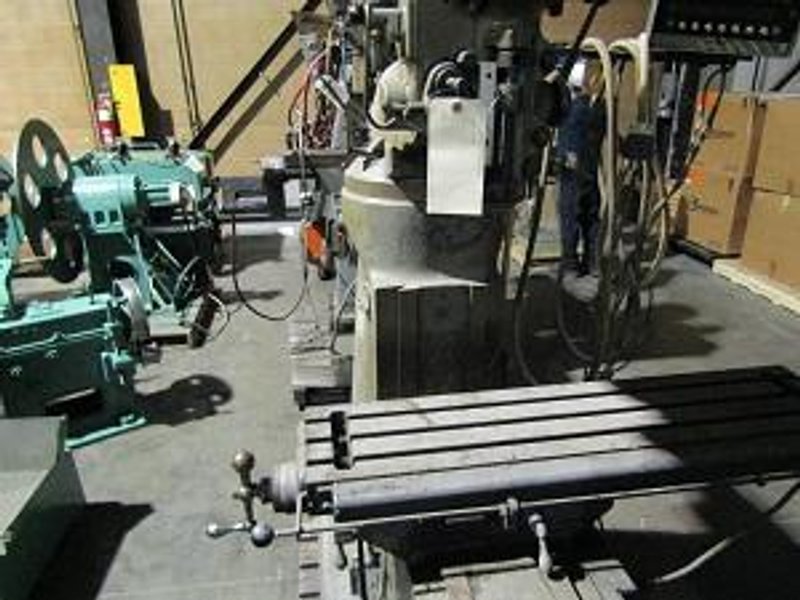 BRIDGEPORT J HEAD VERTICAL MILL