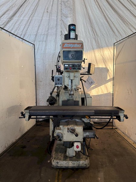 5 HP BRIDGEPORT SERIES II SPECIAL KNEE MILL. STOCK # 0671425