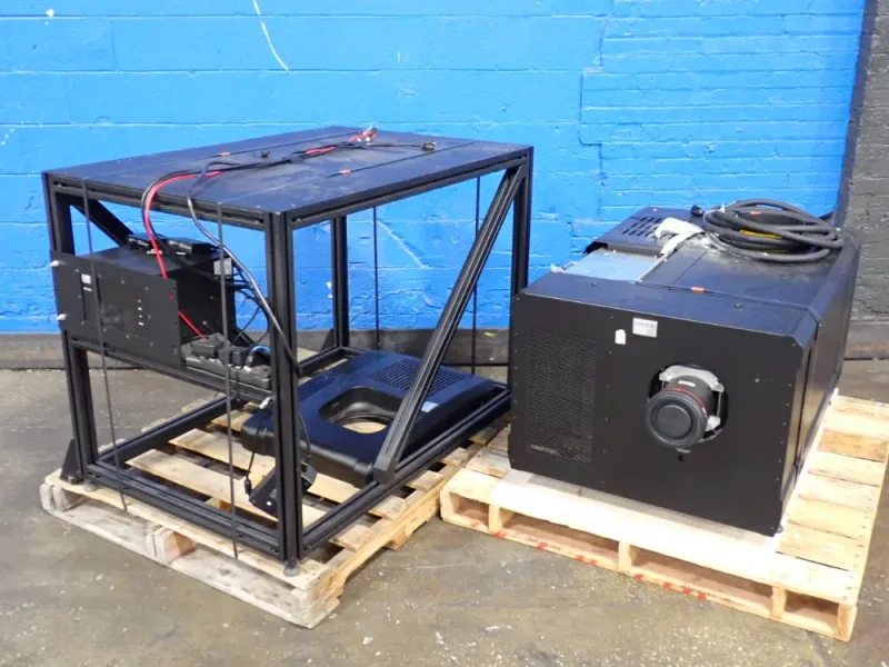 BARCO PROJECTOR  -  GALAXY 4K-23