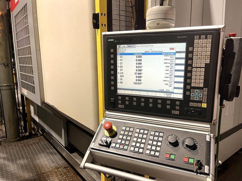 Breton - Ultrix 800 X: 800 - Y: 900 - Z: 600 mm CNC