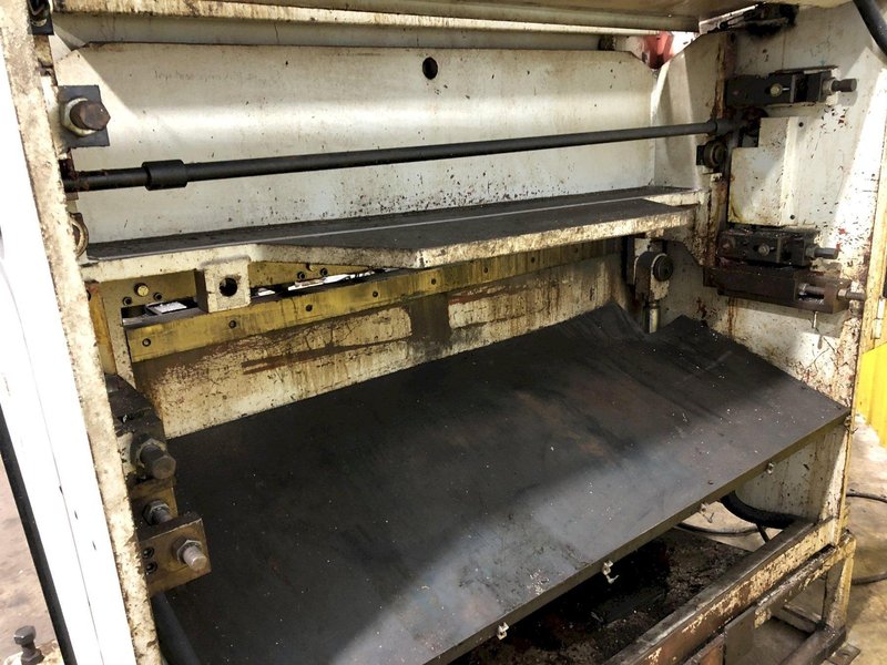 48" X 3/16" BIRMINGHAM MODEL #H-0445 HYDRAULIC SHEAR: STOCK #16941