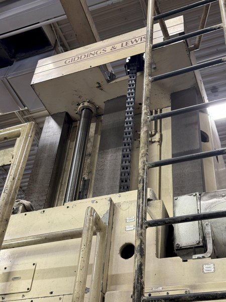 6&quot; GIDDINGS &amp; LEWIS H60-T CNC 4-AXIS HORIZONTAL BORING MILL WITH POWERED TAILSTOCK. STOCK # 1002025