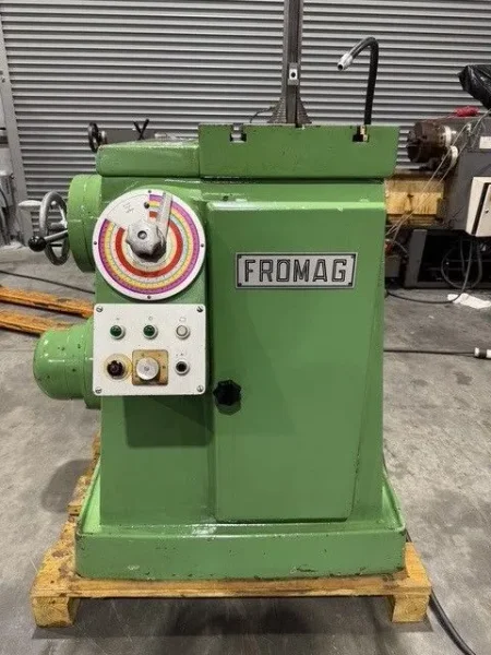 FROMAG KZM 32/300 Keyseater with Auto feed 1-1/4” GERMAN #7623