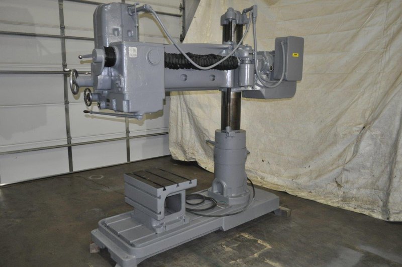 4&#039; x 9&quot; Carlton Radial Arm Drill