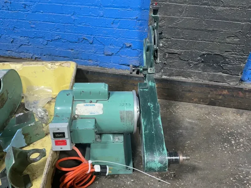 BURR KING 2 HP BENCHTOP BELT SANDER  -  960
