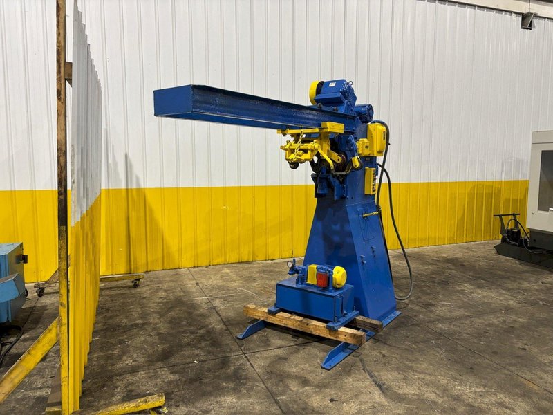 1/4&quot; CAPACITY BLUE VALLEY MODEL #FLANGER-T-588 FLANGING MACHINE: YOBRO #24453