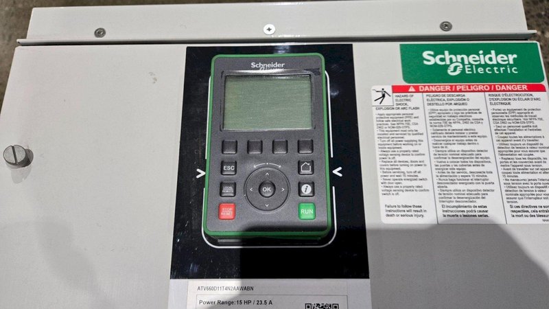 SCHNEIDER ELECTRIC ATV660D11T4N2AAWABN 15 HP VARIABLE SPEED AC DRIVE USED