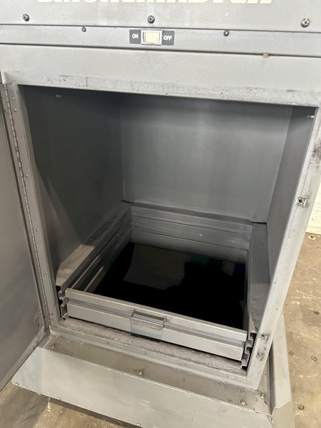 SMOKEMASTER PORTABLE FUME EXTRACTOR. STOCK # 1170323.