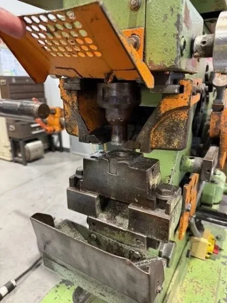 PEDDINGHAUS 50 Peddiworker 50 Ton Hydraulic Ironworker#7568