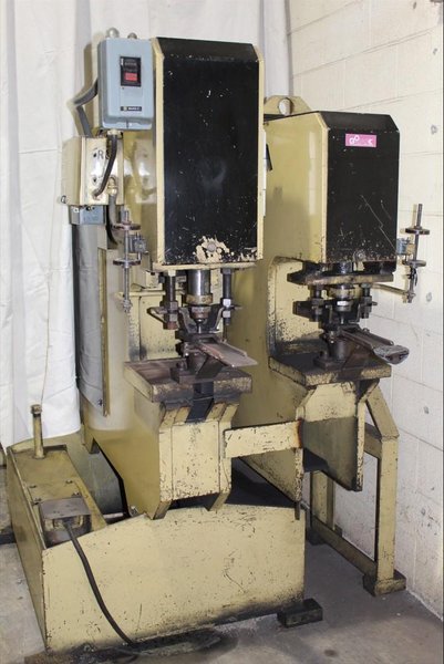 70 TON IRON-CRAFTER HMW70-70/MWAE70-70 DUAL STATION PUNCH. STOCK # 0424422