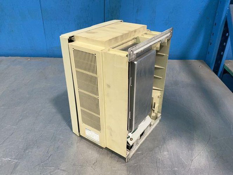 MITSUBISHI FREQROL-A200 AMP INVERTER 5K-U3  -  FR-A220-5.5K-U3