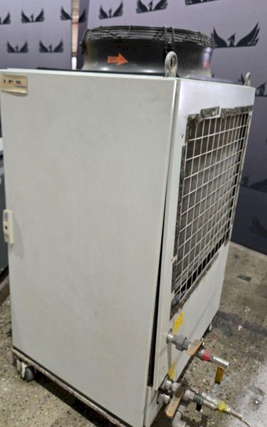 IPG PHOTONICS LC71. 01-A. 4. 5/6 LASER CHILLER, 400/480V, 3PH USED