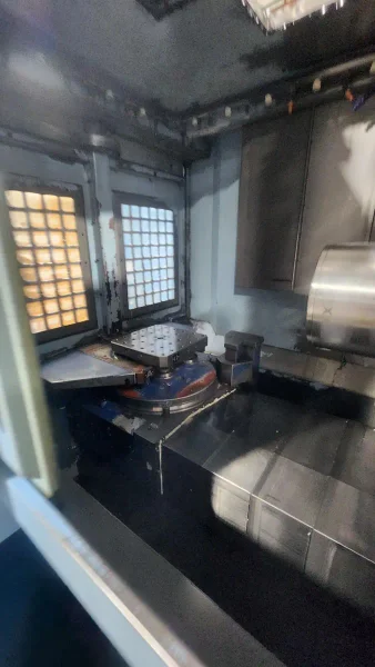 2004 MATSUURA PLUS-300PC17 4th Axis CNC Horizontal Machining Center