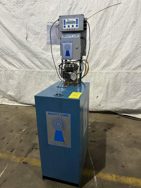 MIGHTY LUBE SYSTEMATIC LUBRICATOR. STOCK # 0149624