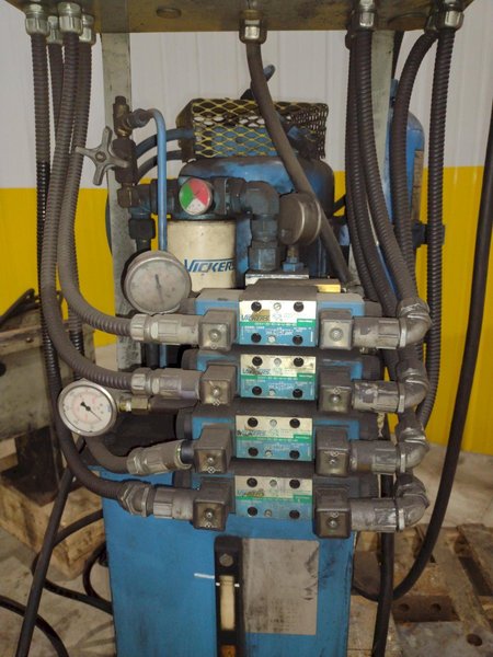 72" WIDE BEAM ENERPAC HYDRAULIC CLAMPING FIT-UP TACKING PRESS, FOR WELDING I-BEAMS: STOCK #20541