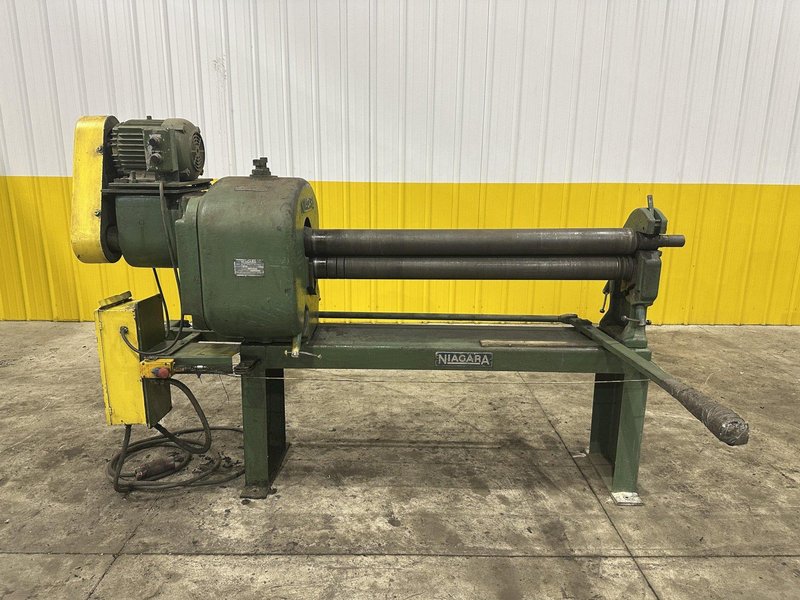 48" X 12 GA NIAGARA MODEL #351 POWERED PLATE BENDING ROLL: STOCK #22359