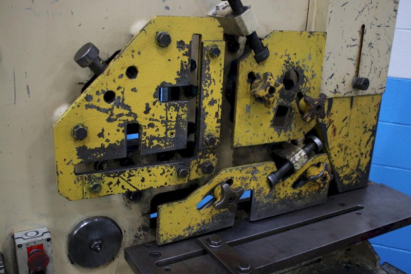 70 TON GEKA MODEL #70-S HYDRAULIC IRONWORKER; STOCK #75337