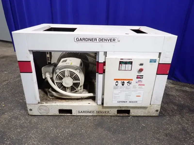 GARNDER DENVER 40 HP AIR COMPRESSOR