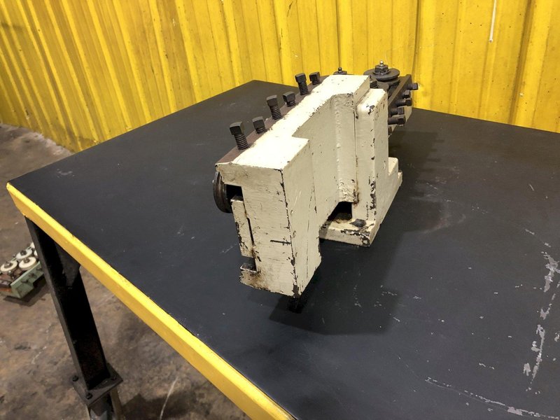 2-1/2&quot; X 12 DOUBLE PLANE ROLL STEEL WIRE COIL STRAIGTENER: STOCK #18870