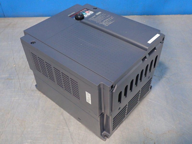 MITSUBISHI ELECTRIC INVERTER DRIVE  -  FR-D720-11K