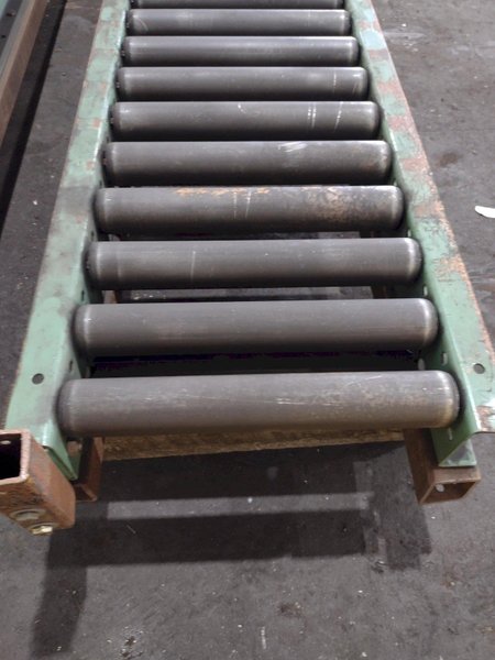 30&#039; (3 SECTIONS) X 18&quot; ROACH ROLLER CONVEYORS: STOCK #19099