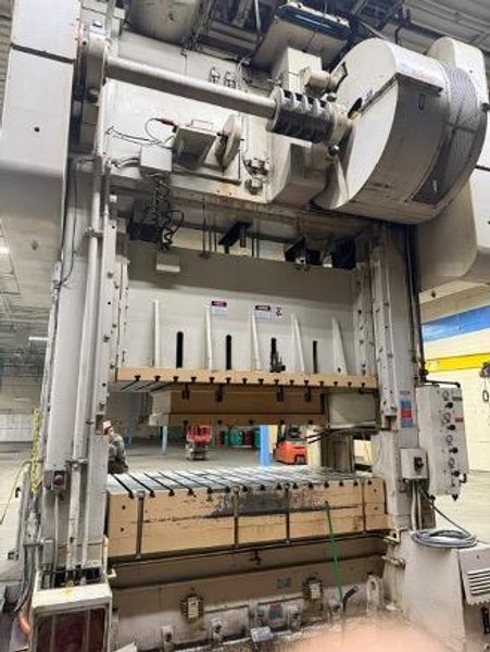 500 Ton Bliss Model SE2-500-96"x 54" Straight Side Twin Gear Drive Straight Side Double Crank Press