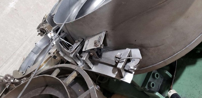 24″ CCW Feeder Bowl