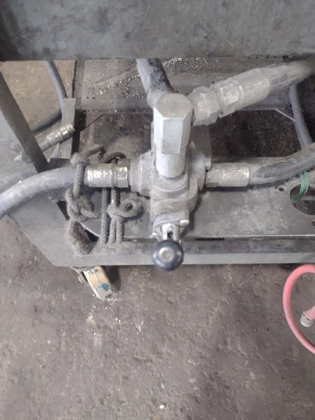 THOMPSON HYDRAULIC CYLINDER / PUMP TEST BENCH SYSTEM: STOCK #16585
