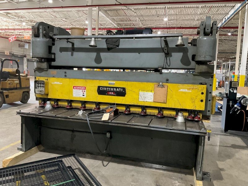 CINCINNATI 3D10 HYDRAULIC POWER SQUARING SHEAR USED