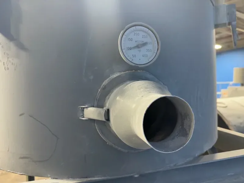 CONAIR DEHUMIDIFYING DRYER  -  D400H611