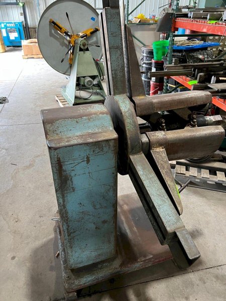 1,000 LB X AMERICAN MODEL #60 PULL OFF UNCOILER COIL REEL: STOCK #19405