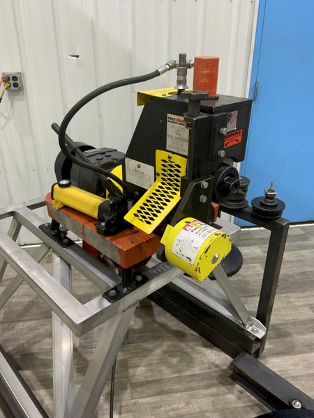 PACE MACHINERY MODEL 1023 PORTABLE ROLL GROOVER: STOCK #81267