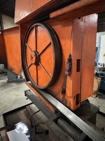 20″ x 40″ Cosen Horizontal Bandsaw SH1000F, 2013