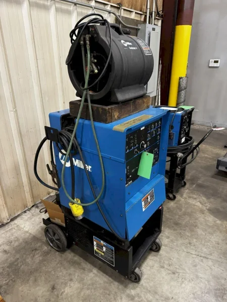 MILLER SYNCROWAVE 250DX TIG WELDER: STOCK #24044
