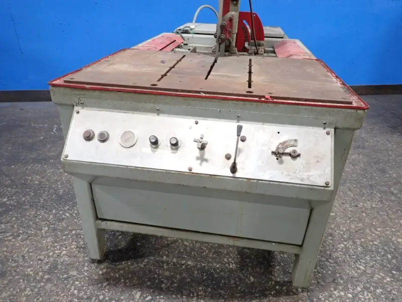 COBRA SAW 22" THROAT VERTICAL BAND SAW